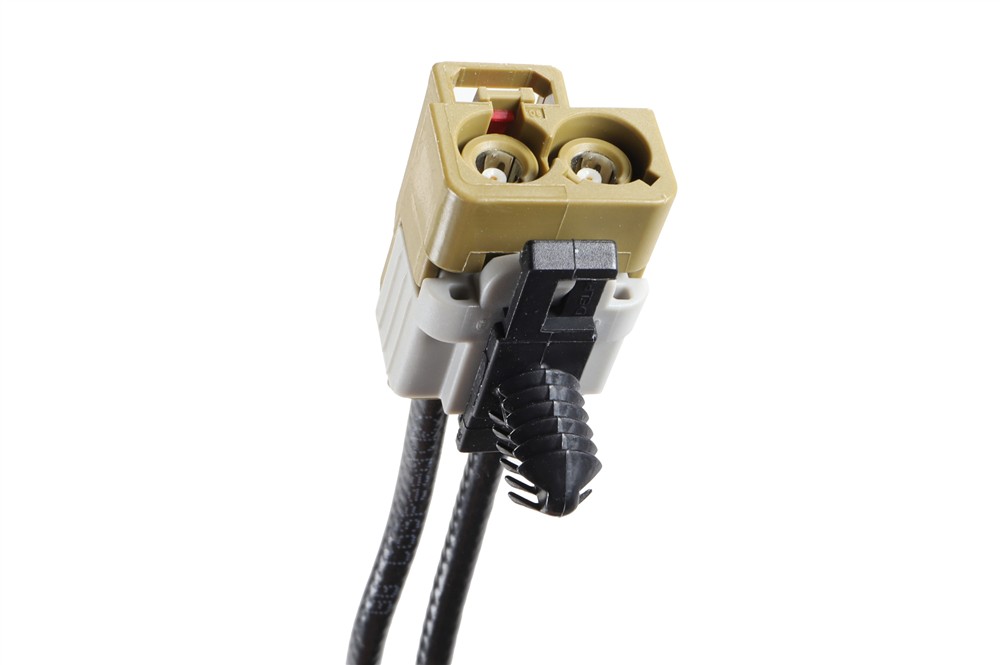 GM Genuine Parts GPS Navigation System and Digital Radio Antenna Cable Kit 86576903 - 3